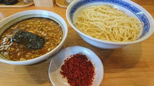 「つけ麺(並)＋味玉＋辛味  ￥ 1000」@自家製中華そば としおかの写真