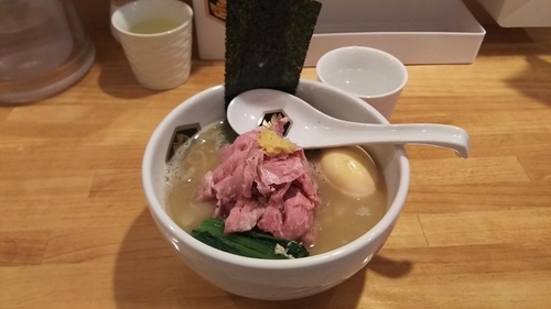 「特製濃厚真鯛らーめん」@真鯛らーめん 麺魚の写真