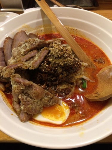 「排骨坦々麺 大盛チャーシュー」@かつぎやの写真