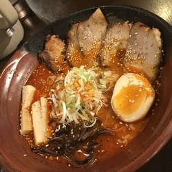 焙煎辛味噌炙りチャーシュー麺