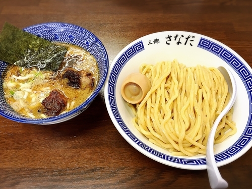 「つけ麺+肉切り落とし+訳あり味玉」@つけめん さなだの写真