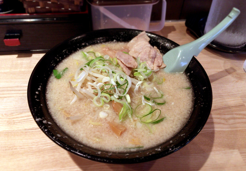 「しょうゆラーメン(680円)」@麺将 ケン暴の写真