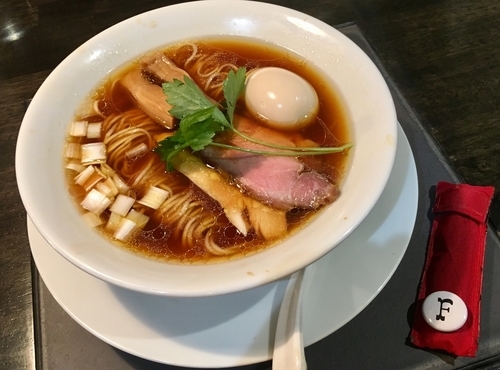 「味玉醤油らぁめん」@KaneKitchen Noodlesの写真