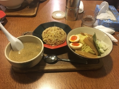 「鴨だしつけ麺＋半チャーハン 1050円」@らーめん 三咲屋の写真