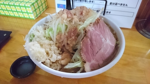 「ssラーメン並 野菜ニンニクアブラ増」@地鶏ラーメン 赤大屋の写真