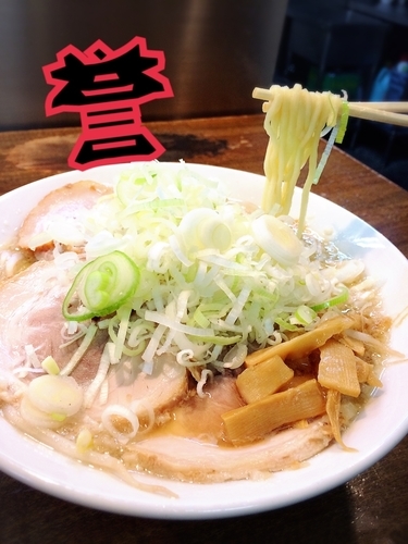 「しょうゆらーめん￥750」@こってりらーめん 誉の写真