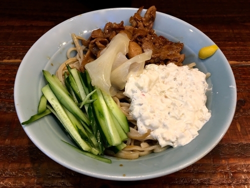 「すごい冷やし中華 300g」@立川マシマシの写真