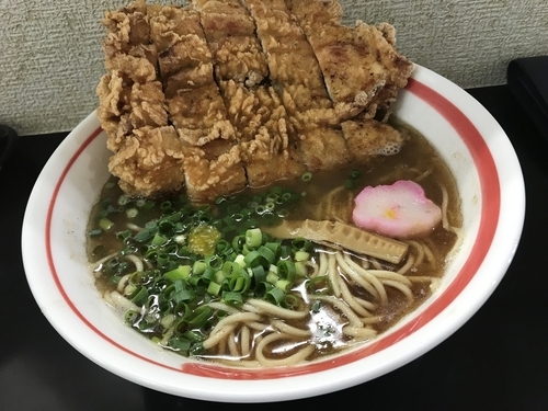 「揚げチキン麺 ＋ チキンキーマカリーライス」@自家製麺SHINの写真