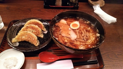 「金竜ラーメン ジャンボゴマ餃子セット 麺大盛」@金竜 本店の写真
