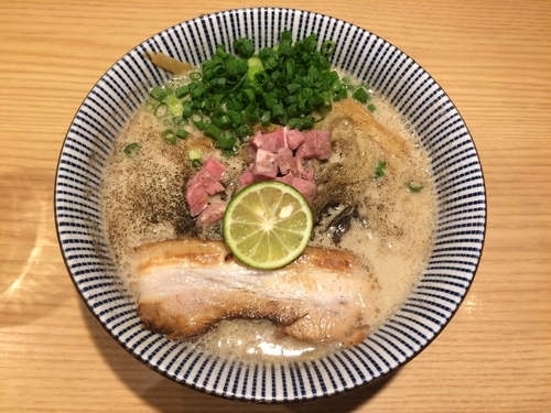 「ラム豚骨らーめん（ノーマル）塩」@自家製麺 MENSHO TOKYOの写真