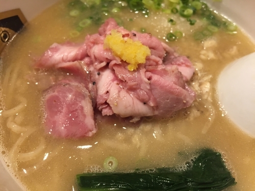 「特製濃厚真鯛ラーメン」@真鯛らーめん 麺魚の写真