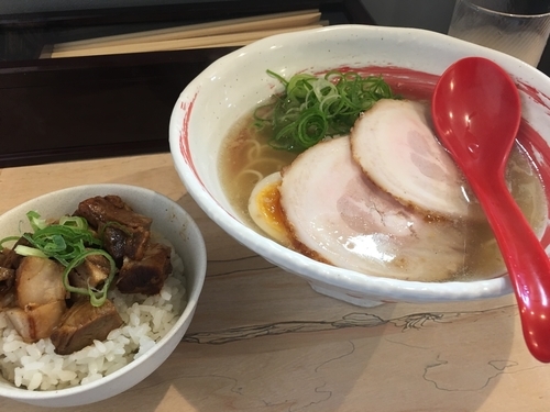 「ランチセット（牛骨ラーメン）」@麺処 SHINの写真