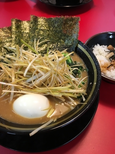 「ネギラーメン。」@家系ラーメン 王道 いしいの写真