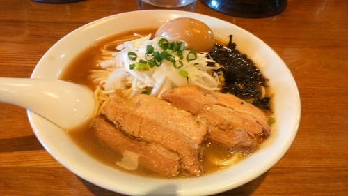 「煮干しそば750円+味玉100円」@中村屋総本山の写真