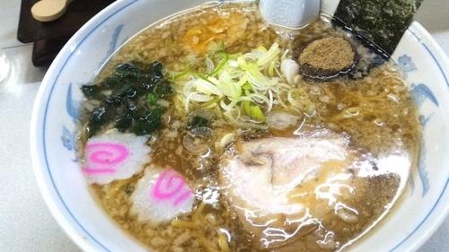 「背脂煮干醤油らーめん（650円）」@ラーメン・ぶーけの写真