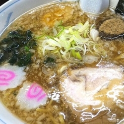 背脂煮干醤油らーめん（650円）