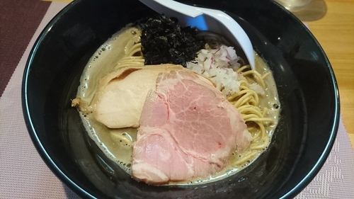 「極濃煮干」@麺屋 弥栄の写真