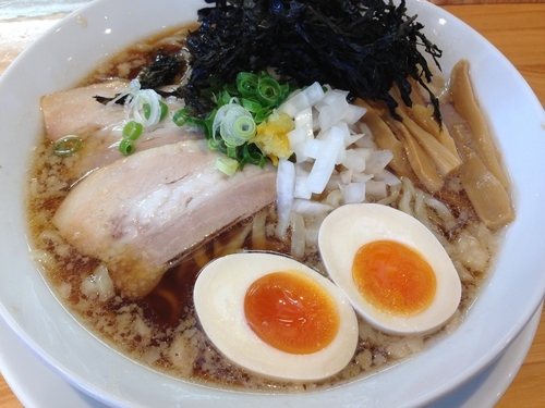「得チャチャ！ラーメン　￥８９０」@ニボチャチャ！！ラーメン あらき軒の写真