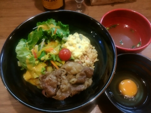 「【限定】扇童士コラボ油そば1000円」@麺家 Shumen Doushiの写真