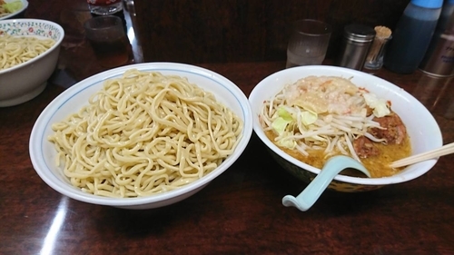 「大つけ麺　白アブラマシマシ野菜マシマシニンニクカラメ」@ラーメン二郎 めじろ台店の写真