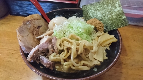 「特製濃厚中華」@二代目 村岡屋の写真