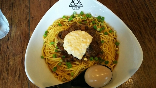 「牛煮込みまぜそば」@noodle kitchen ミライゑの写真