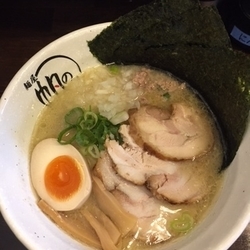 特製鶏白湯麺　通常価格980円