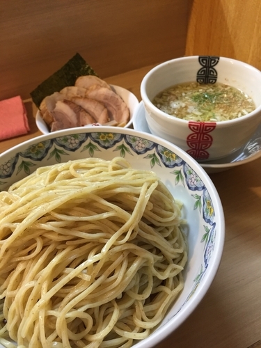 「粟国の塩つけそば（大盛り）＋ちゃあしゅう」@中華そば 多賀野の写真