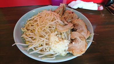 「ラーメン（大）＋豚２枚（にんにくマシ）」@龍麺 ふえ郎の写真