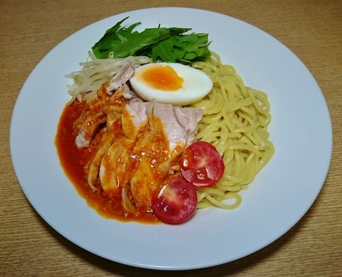 「冷やし棒棒鶏辣油麺　850円」@晴々飯店の写真