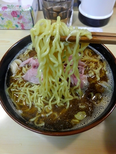 「煮干ラーメン　（青）」@煮干ラーメンとローストビーフ パリ橋の写真