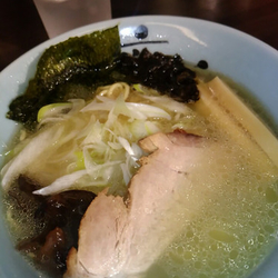 塩らーめん　ハーフ　680円