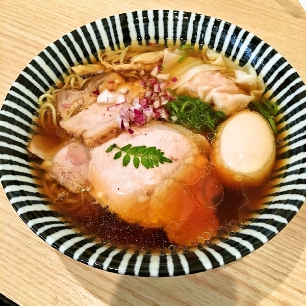 特製醤油らーめん