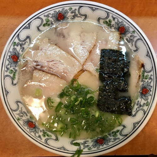 「大盛りラーメン (900円) 玉子 (100円)」@一休軒 広島本店の写真