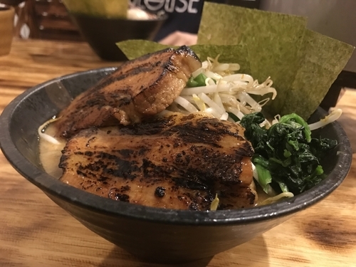 「豚火ラーメン 全部のせ(味噌)」@らぁめん・つけめん 豚火の写真