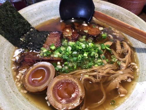 「肩ロースチャーシュー麺（950円）＋味玉（100円）」@麺や 桜風の写真