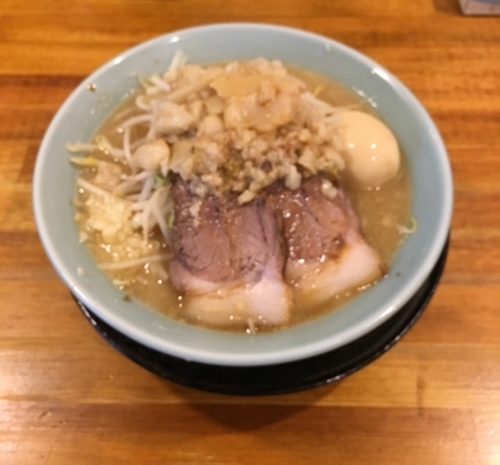 「ラーメン（麺半分・脂・ニンニク少し￥650）」@ラーメン盛太郎の写真