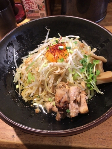 「まぜそば鶏（700円）」@まぜそば専門店 かぐら 立川店の写真