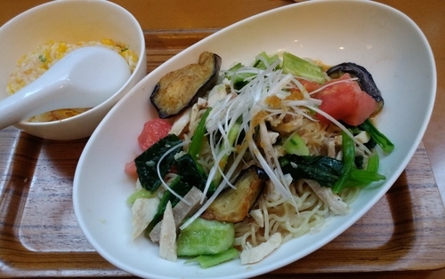 「五目冷やし中華とミニ炒飯のセット」@中華彩園 みなとみらい店の写真