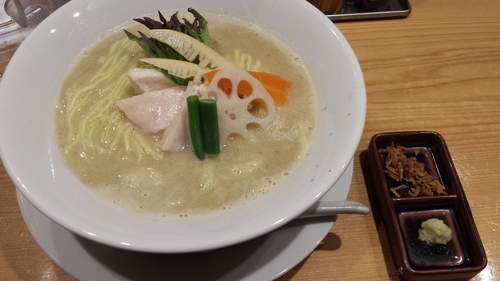 「鶏白湯SOBA並950円」@銀座 篝の写真