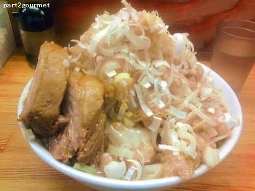 「ラーメン(並)+豚増し 「ニンニク」(840円)」@ハイマウントの写真