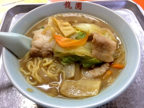 「肉ソバ（700円）」@龍園の写真