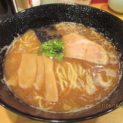 醬油そば　￥680