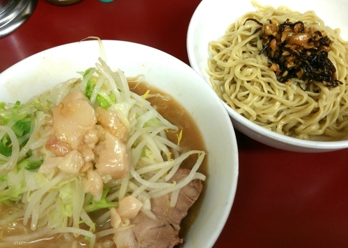 「【限定】昆布ナッツ夏あじつけ麺　900円」@ラーメン二郎 相模大野店の写真