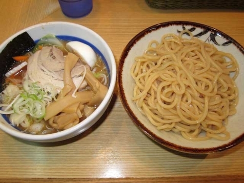 「特製もりそば小　700円＋温野菜　100円」@新橋 大勝軒の写真