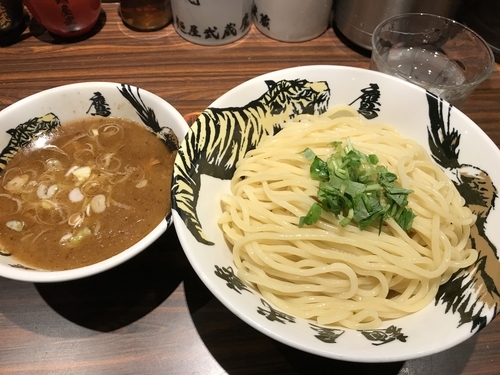 「つけめん大盛」@麺屋武蔵 鷹虎の写真