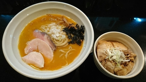 「びんびん海老SOBA」@七福軒の写真