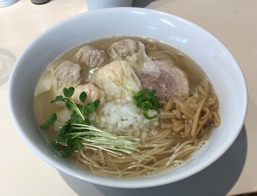 「肉･海老わんたん麺(白だし)天然だし塩(860円)」@らぁ麺 ひなたの写真