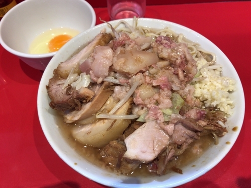 「ラーメン小(ニンニク、アブラ)＋豚増し＋玉子900円」@ラーメン二郎 西台駅前店の写真