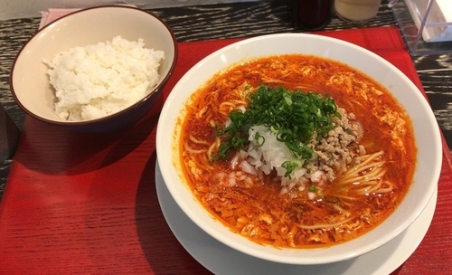 「辛卵担々麺＋ライス(多め)780円＋100円」@傾寄屋本舗 倶利伽羅の写真